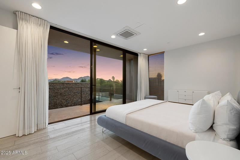 Ritz-Scottsdale-4-13