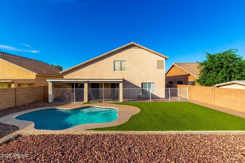 35ECAF30-F475-4DE3-8DA4-76A0A3338C75