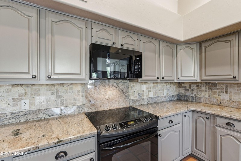 15-web-or-mls-Open Sky-15