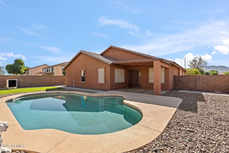 2922 W Dunbar Drive, Phoenix 85041