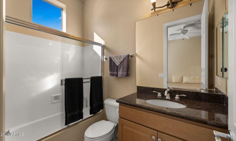 25-web-or-mls-EnSuite Bedroom One1