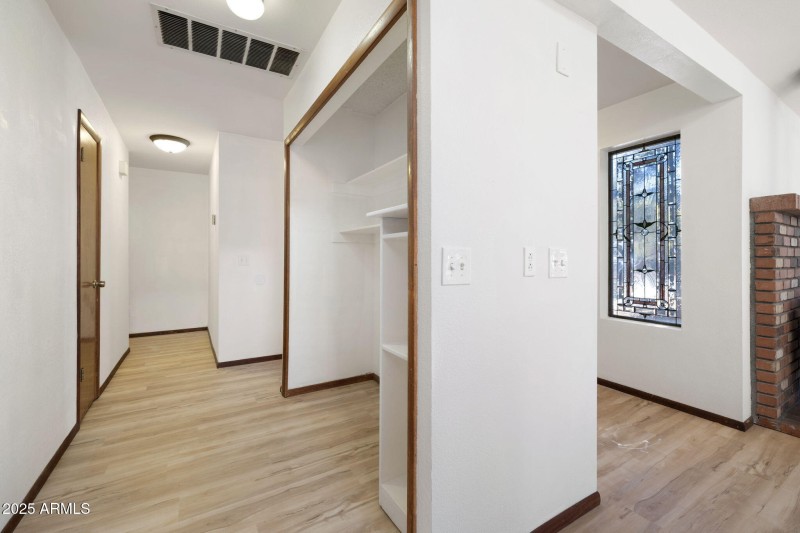 2289 N Elk Run St- Hallway:Laundry Area