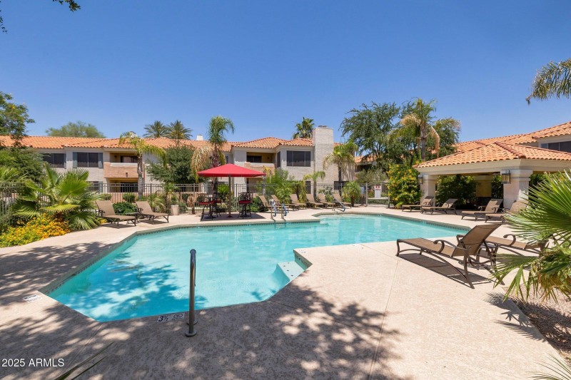 16-web-or-mls-QP-8201