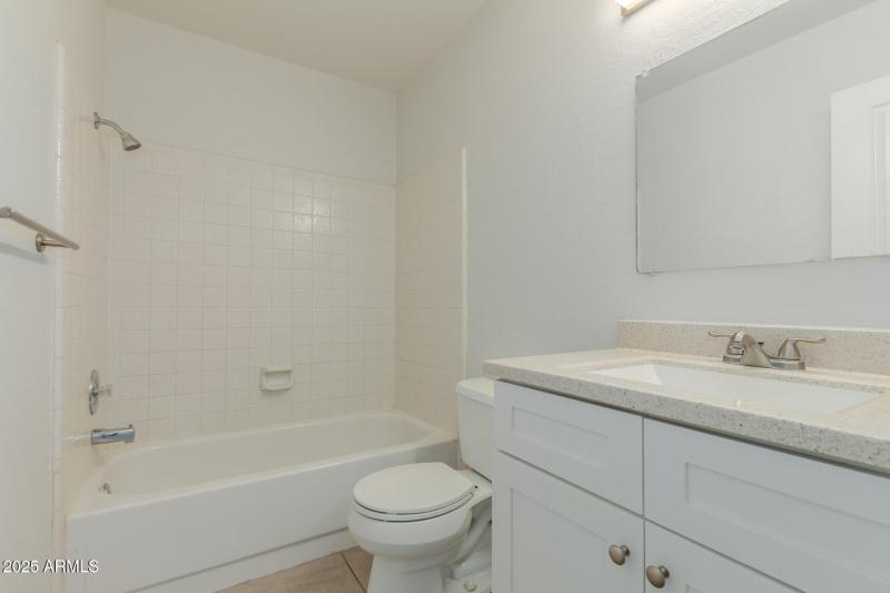 6406 S Lakeshore Dr, Unit D