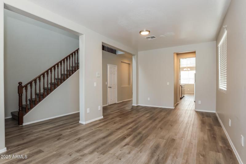 004-photo-living-room-14878194