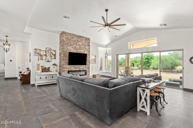 GREAT ROOM 16' X 8' SLIDING DOOR.