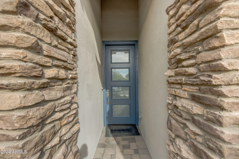 4-web-or-mls-10476 w harmony ln -4