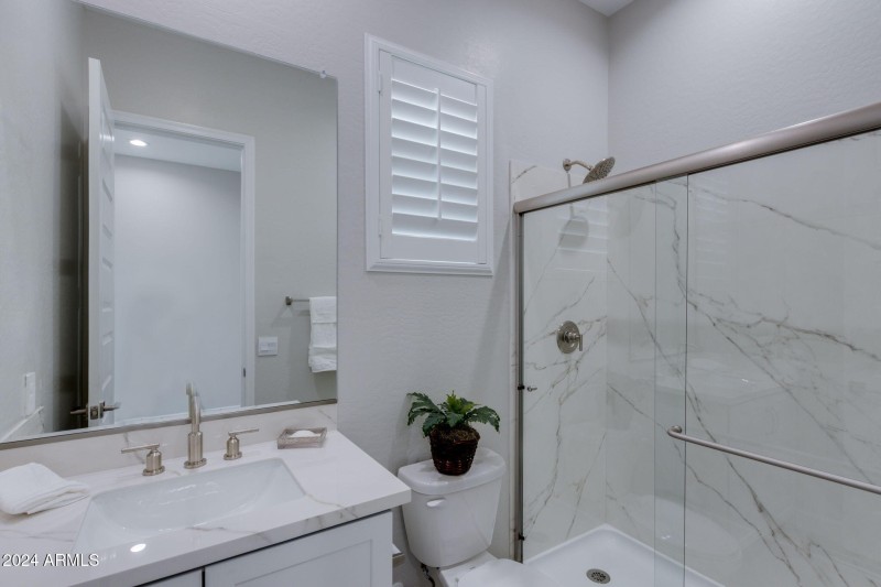 8-web-or-mls-10476 w harmony ln -8