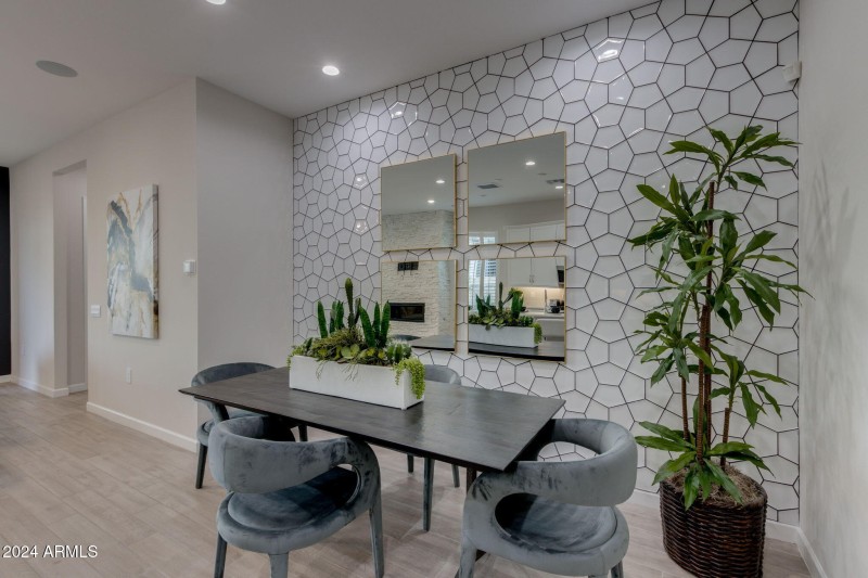 18-web-or-mls-10476 w harmony ln -18