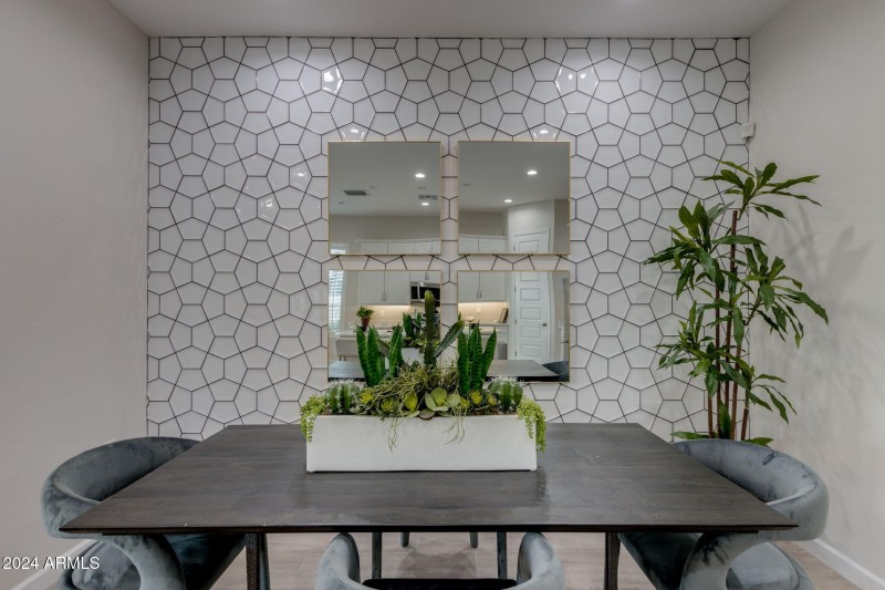 19-web-or-mls-10476 w harmony ln -19