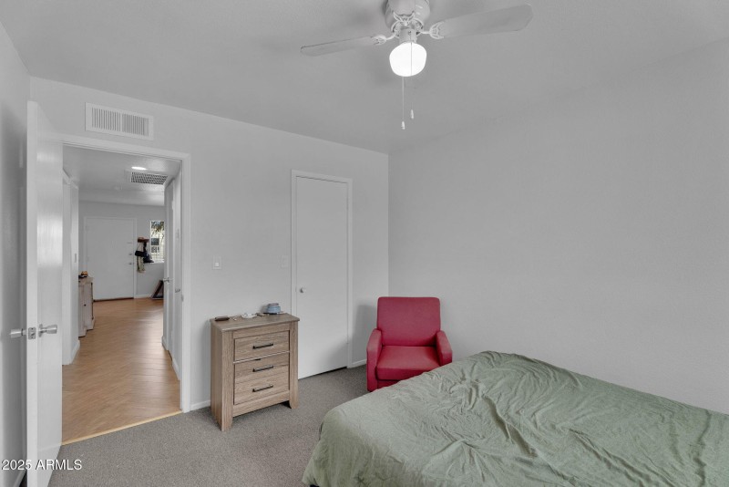 15-web-or-mls-37th St-10