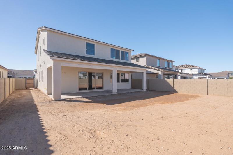 Tri Pointe Waterston Central 276 - Backy