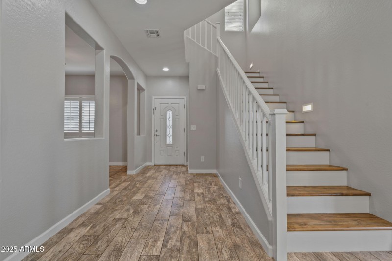 14-web-or-mls-Interior-8