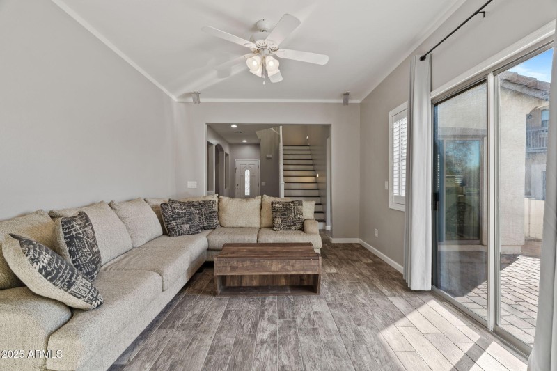 20-web-or-mls-Interior-14