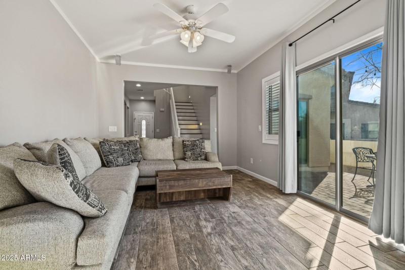 21-web-or-mls-Interior-15