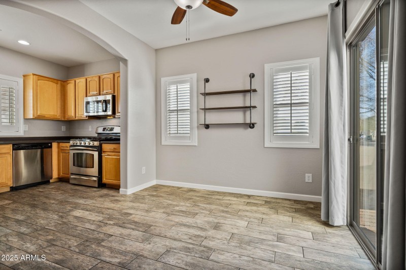 22-web-or-mls-Interior-16