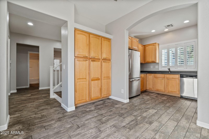 24-web-or-mls-Interior-18