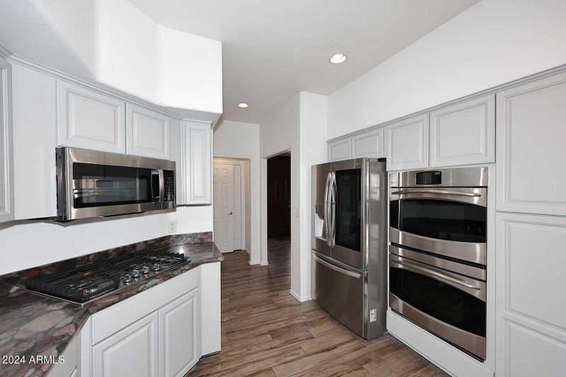 Kitchen-Double Ovens