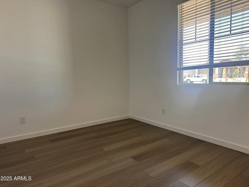 20250730_181615462_iOS