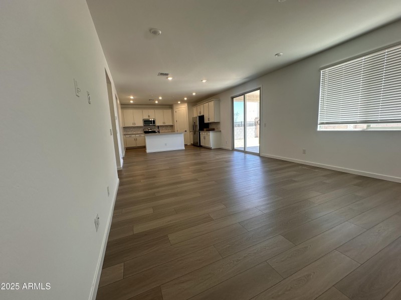 20250730_181732409_iOS