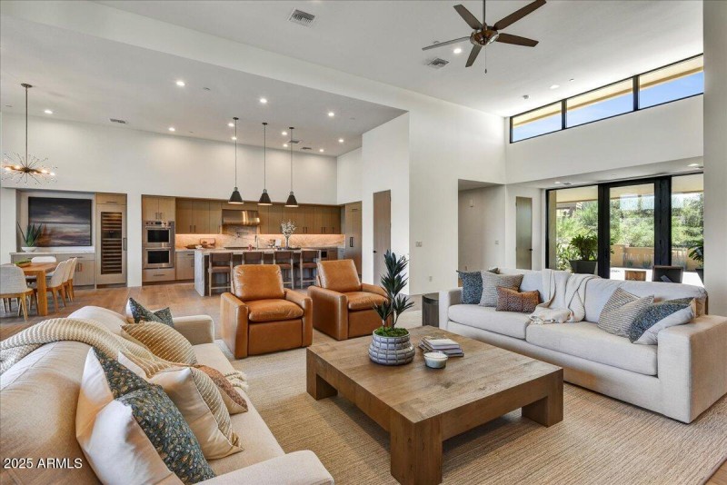 11-Family to Kitchen