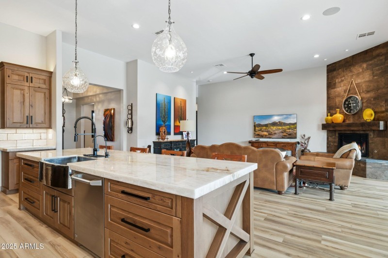 12-web-or-mls-1510-e-cloud-rd