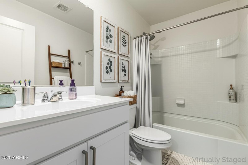 New Bonnet - Upstairs Bathroom #1