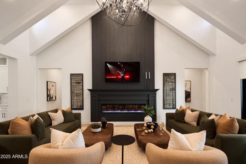 PropertyImageCo_3808EFairmountAve_WEB_14