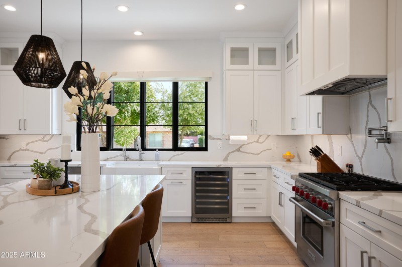 PropertyImageCo_3808EFairmountAve_WEB_18