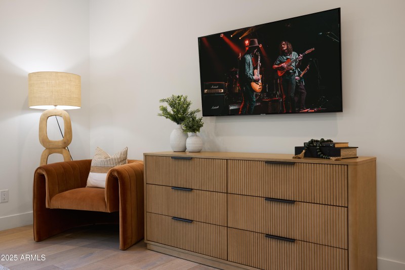 PropertyImageCo_3808EFairmountAve_WEB_25