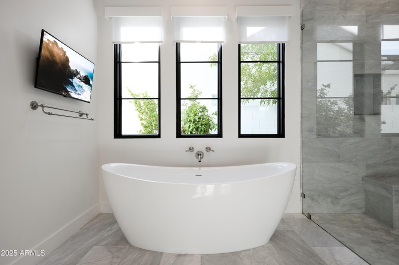 PropertyImageCo_3808EFairmountAve_WEB_33