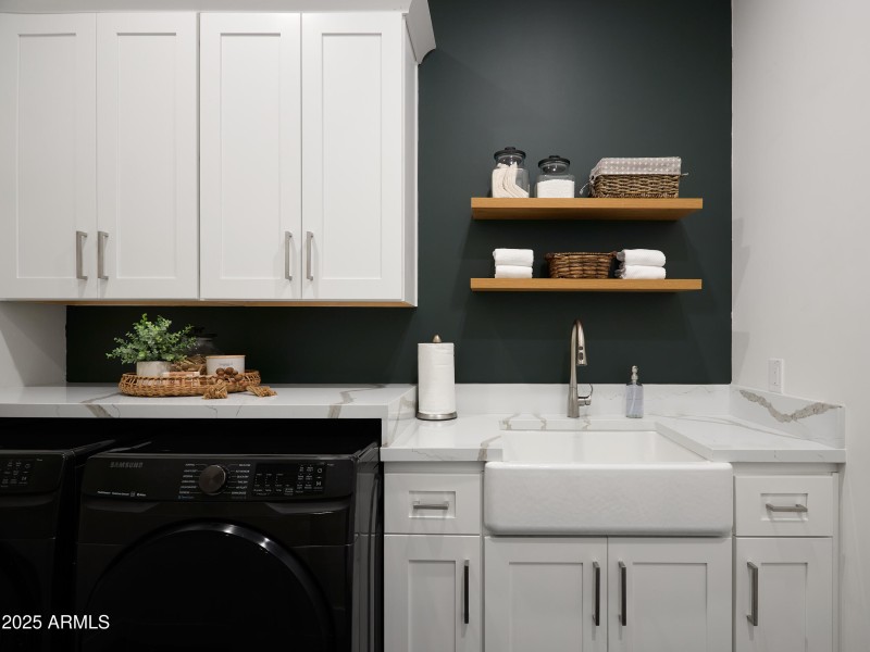 PropertyImageCo_3808EFairmountAve_WEB_37