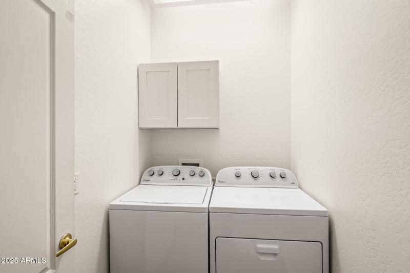 WASHER & DRYER INCLUDED