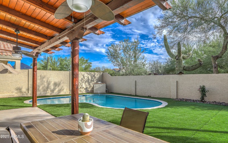 Al Fresco Dining Awaits!