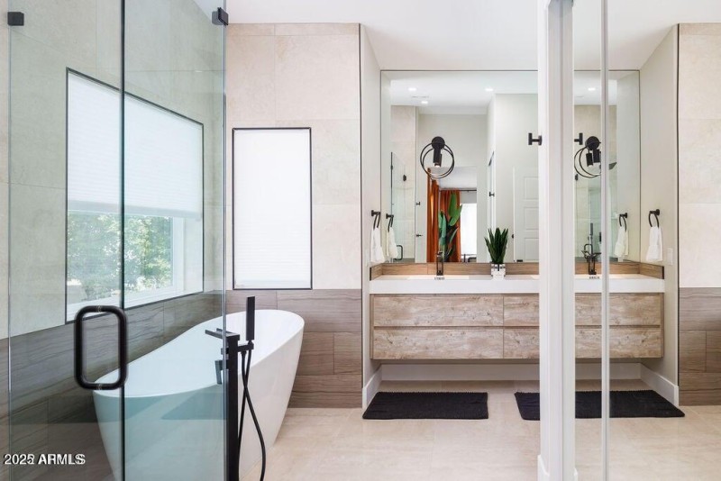 20221221191255451106000000-o