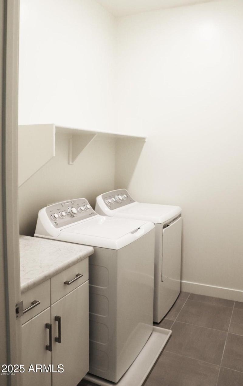 6806 E Lyra Dr Laundry
