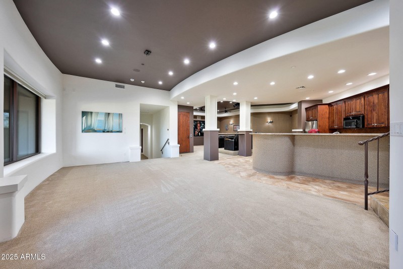 Downtairs Kicthen /living Rm