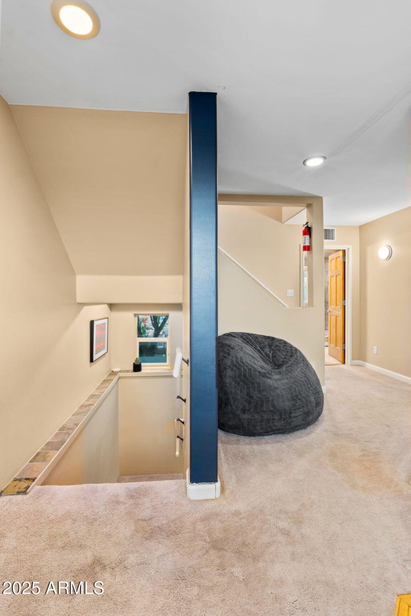 26-web-or-mls-9626 N 1st Ave - MLS Image