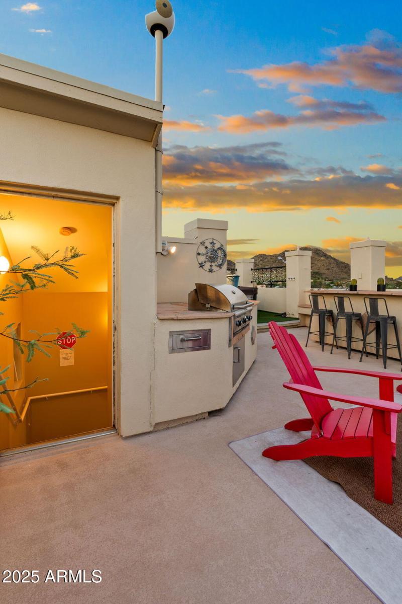 36-web-or-mls-9626 N 1st Ave - MLS Image