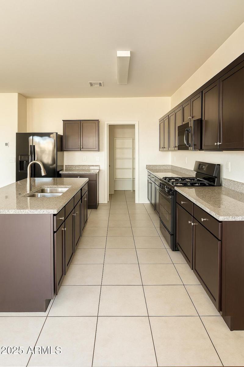 42B05F44-F78F-454C-9BB9-90AE0FFD3009