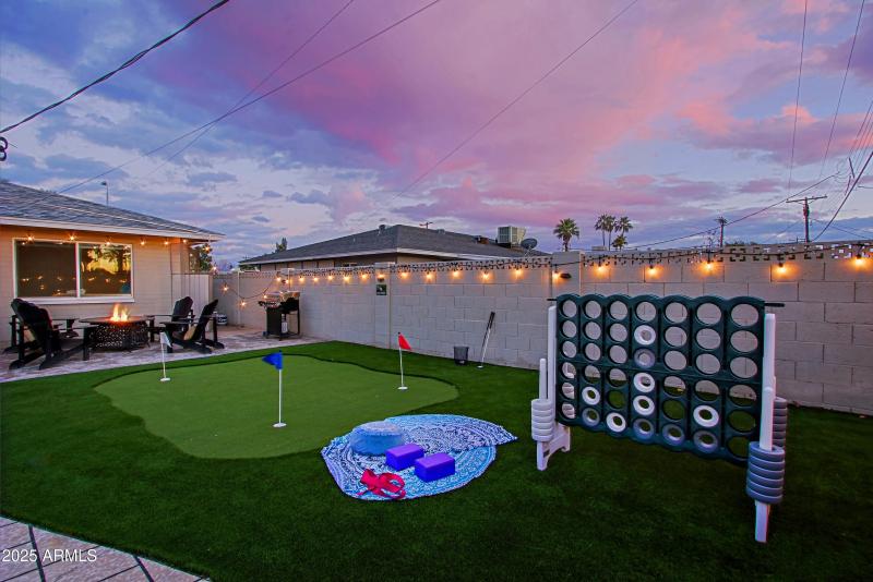 Backyard/Putting Green