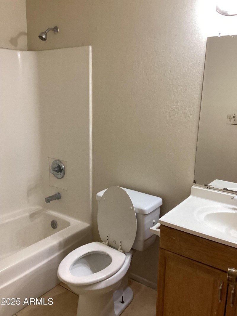 Hallway Bathroom2 - Copy