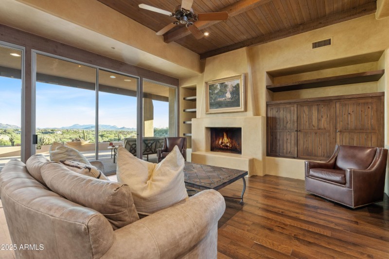 007_Great Room Scenery