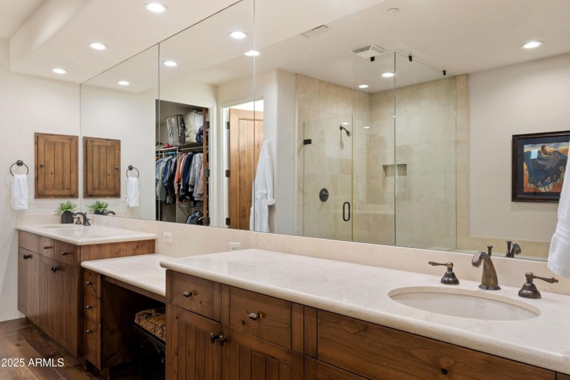 020_Primary Double Vanities