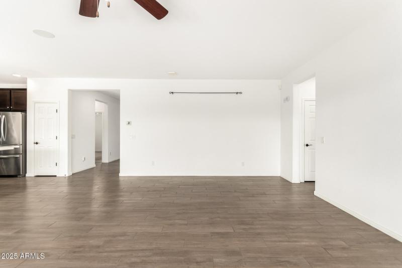 17987 W Redwood_Great Rm 3