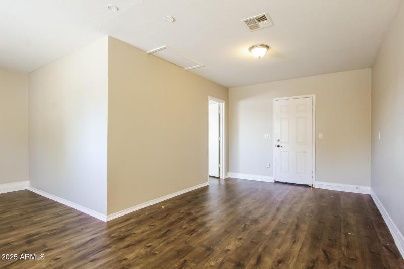 003-photo-living-room-14773690