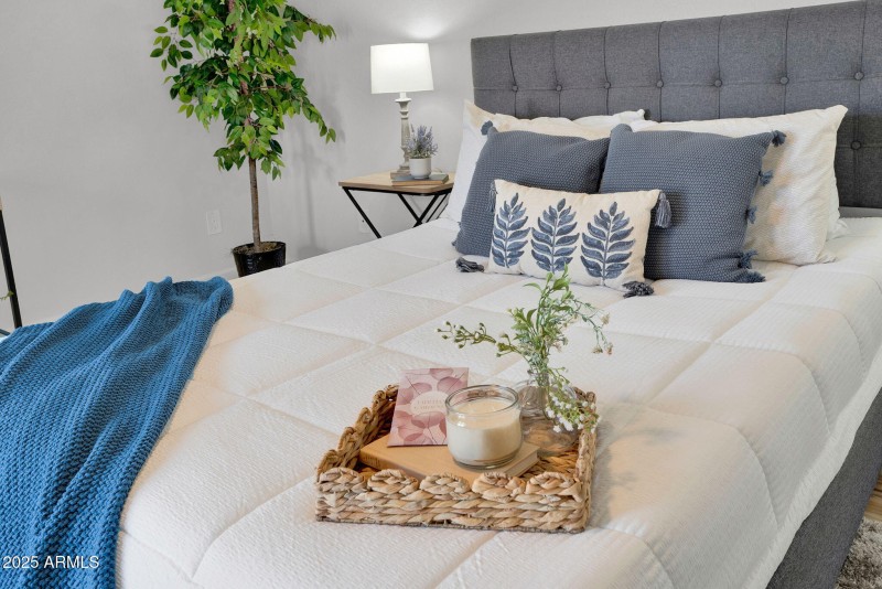 1-web-or-mls-9426 E Minnesota Ave -23