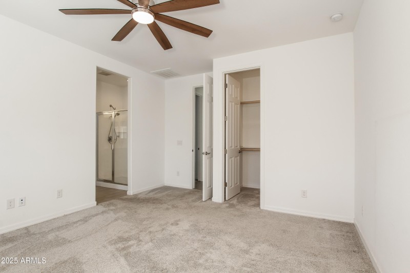 9-photo-Main-Bedroom-91372ad1-9a22-4d28-