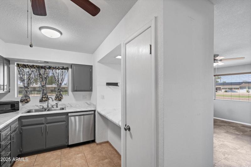 08-Kitchen to Living