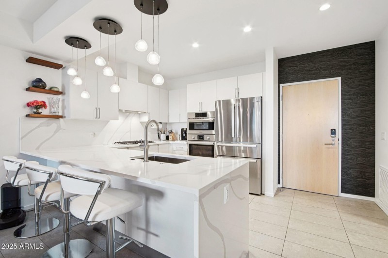 24-web-or-mls-E Kierland Blvd-L2310r-008